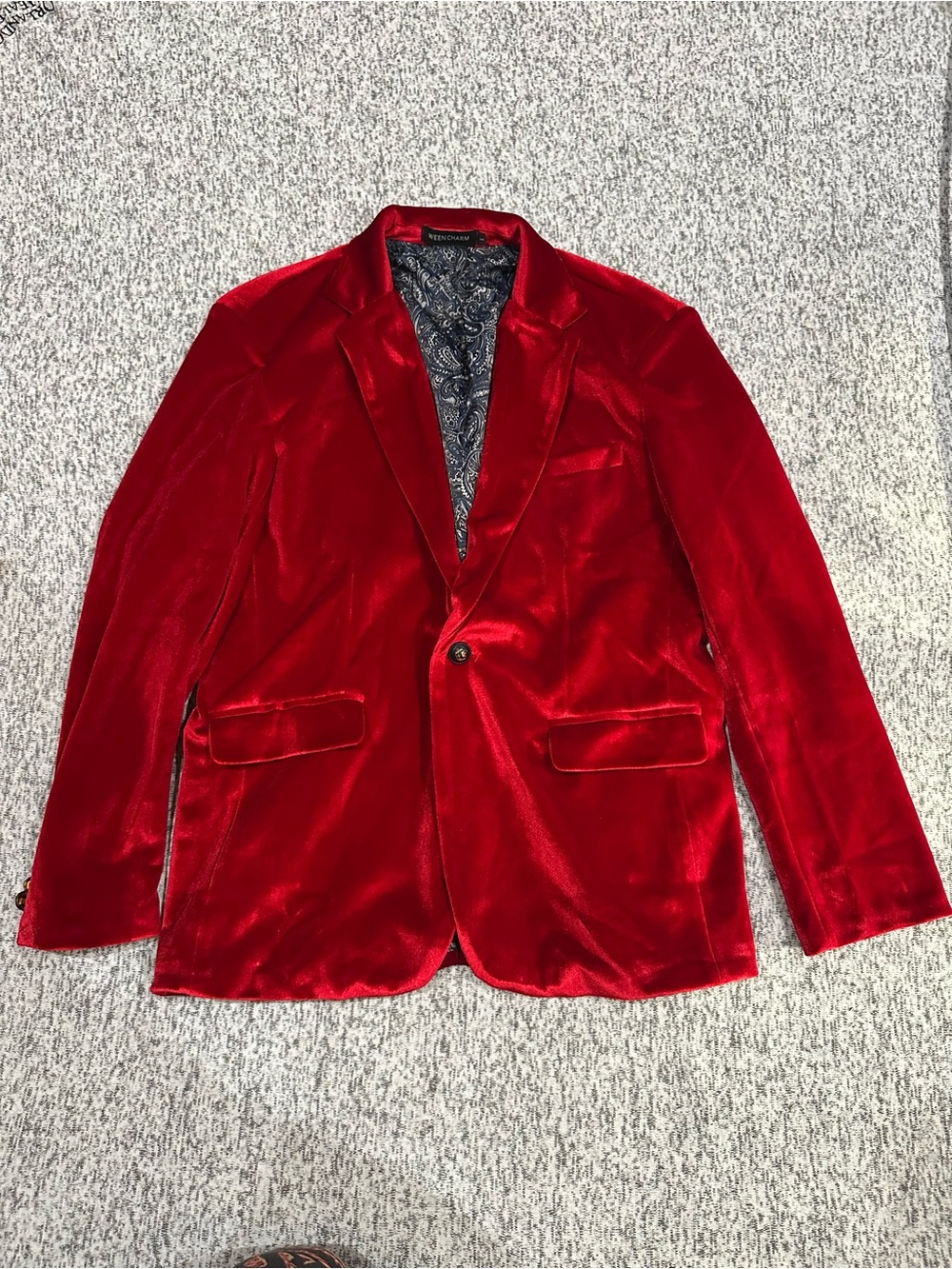 Men's Red Velvet Sport Coat Blazer by Ween Charm. Sz Large. EUC